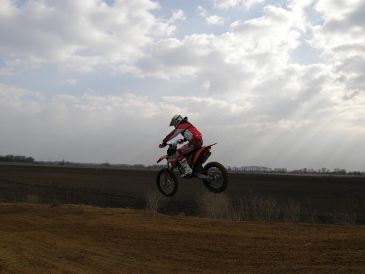 img00012.jpg